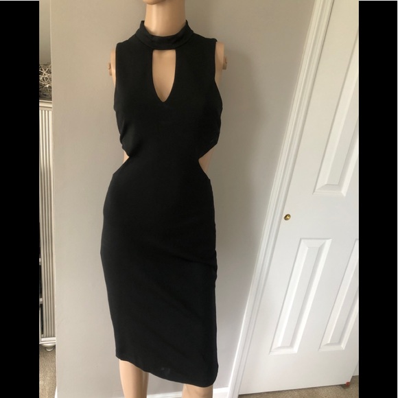 Dress - Picture 1 of 4